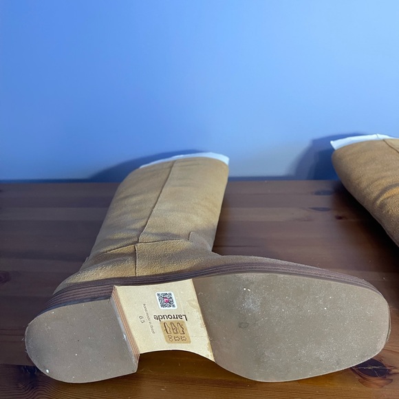 Laroude Tan suede boots - Picture 11 of 11